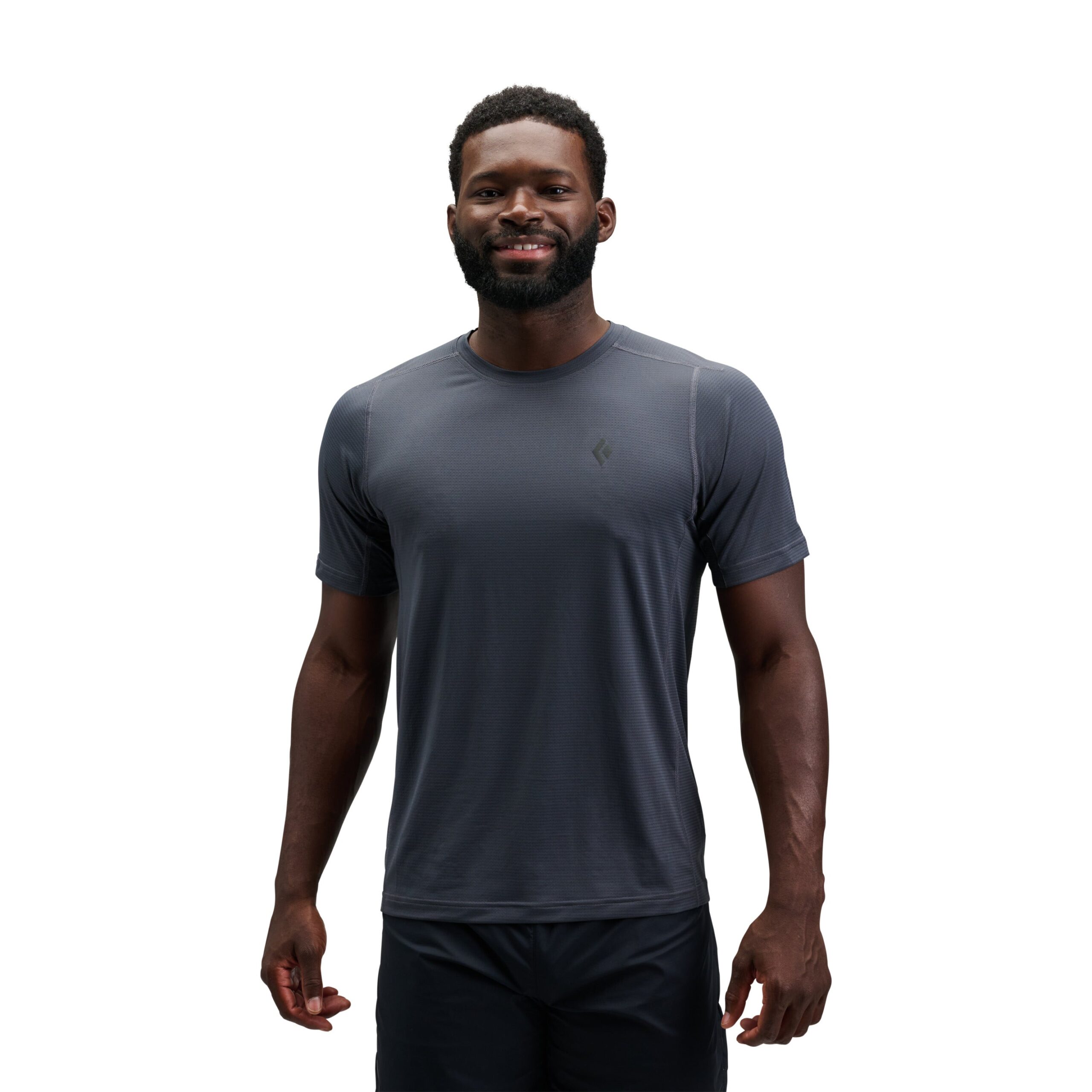 752006_0038_M_Distance_Short_Sleeve_Tech_Tee_Charcoal_03